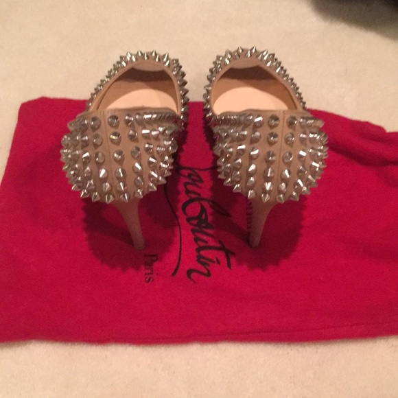 Christian Louboutin red bottom spike - Picture 4 of 6
